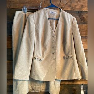 New Emily 18W soft shimmering Gold Blazer with long skirt